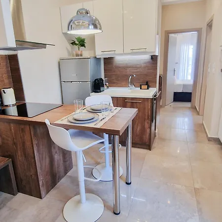 Modern 2 - Bedroom Penthouse In *