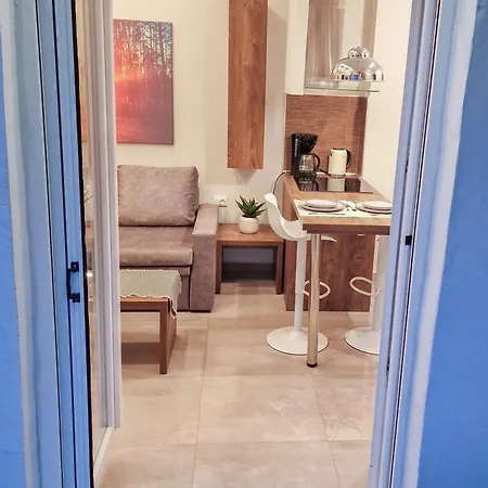 Modern 2 - Bedroom Penthouse In 테살로니키