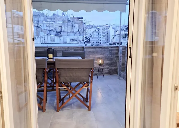 Modern 2 - Bedroom Penthouse In