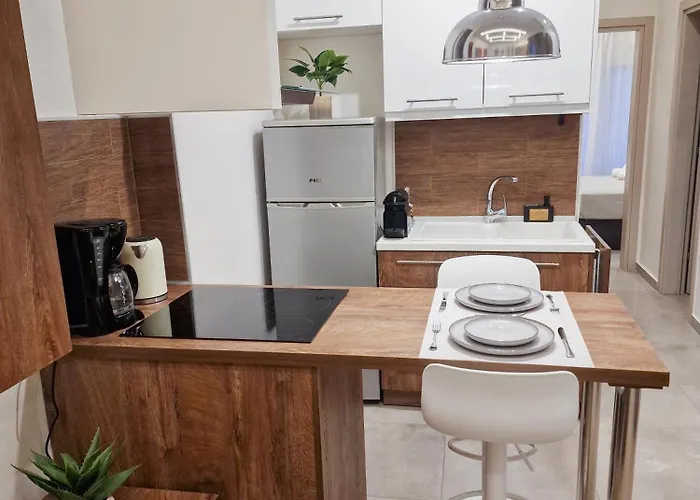 Modern 2 - Bedroom Penthouse In * Salonicco