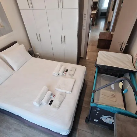 Modern 2 - Bedroom Penthouse In * Selanik